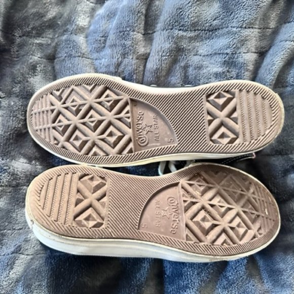 Converse x Comme des Garçons PLAY Chuck 70 - Picture 2 of 3